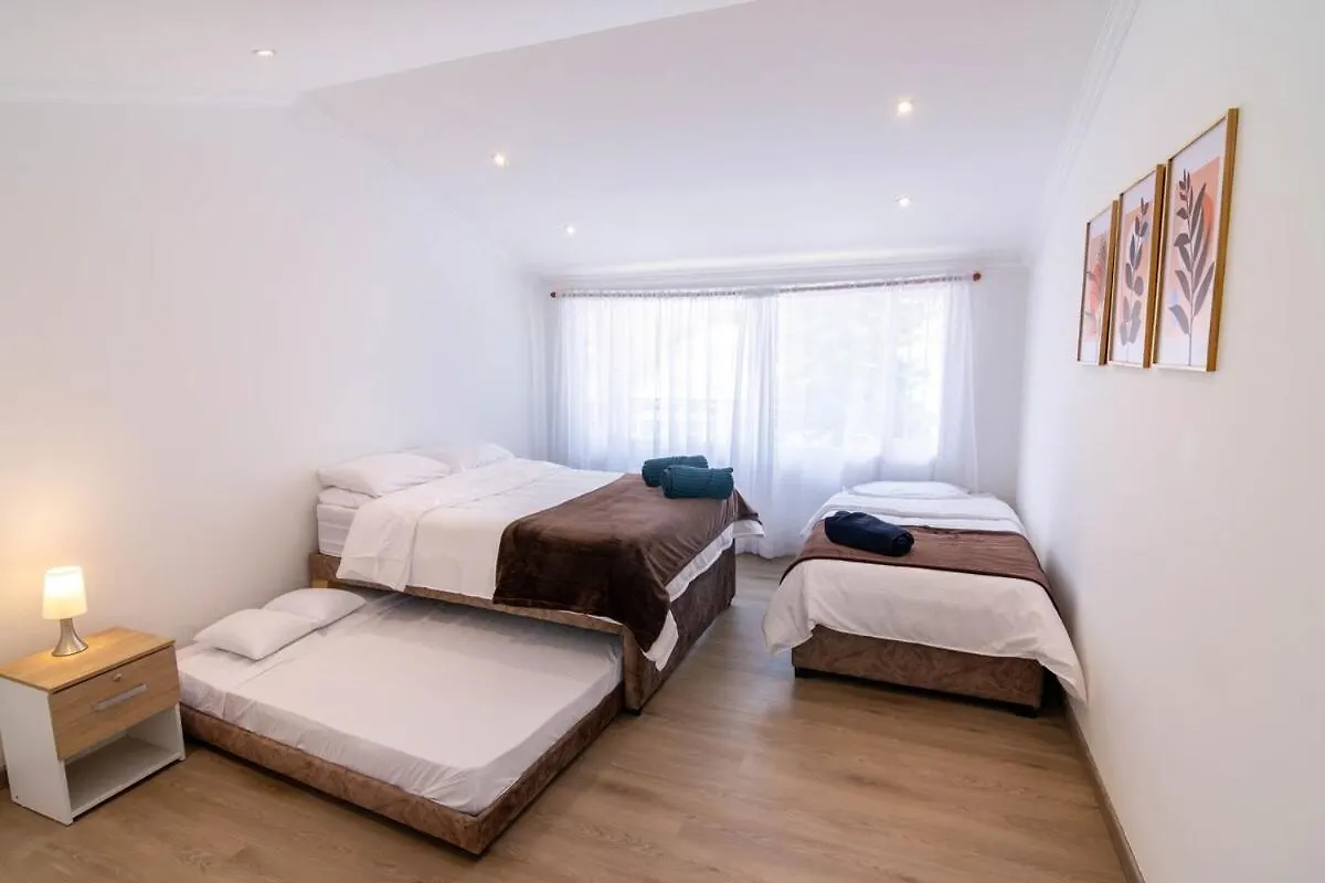 New York Style Boutique House - Exclusive Mansion With Inside Game Room And Premium Area Next To Iconic Unicentro Shopping Mall بوغوتا